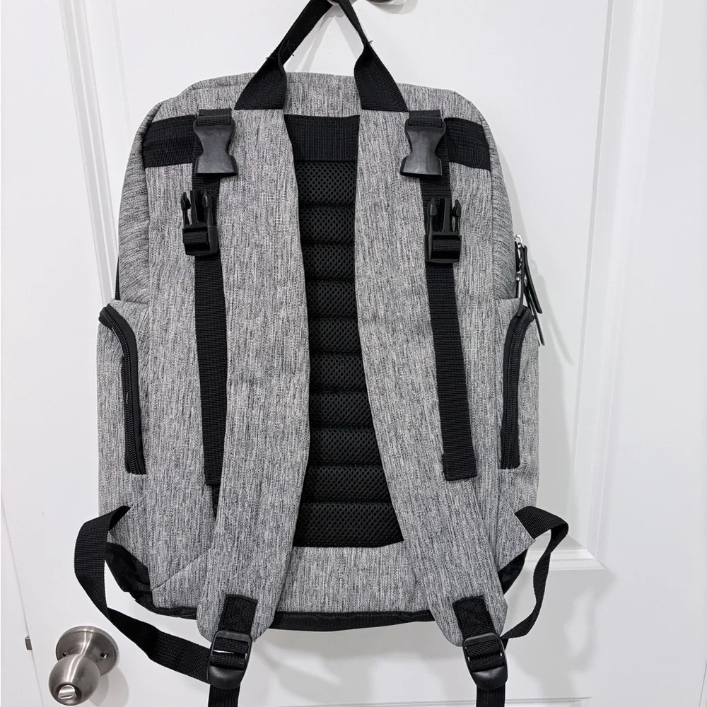Eddie Bauer barely used